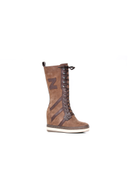 Ladies casual boots made of brown nubuck  H1-15-207
