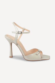 Сандали от лачена кожа с висок ток SY-27300